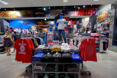 Las Vegas, Nevada - 27 Mayıs 2018: Çeşitli Las vegas Hatıra Eşyası üstünde göstermek Hediyelik eşya