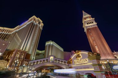 Las Vegas, Nevada - 27 Mayıs 2018: Venetian Resort Hotel Casino, South Las Vegas Boulevard geceleri