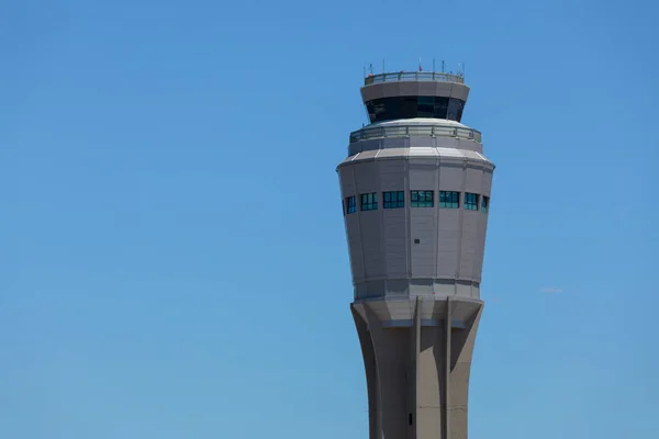 Международный аэропорт Маккарран (LAS), расположенный к югу от полосы Лас-Вегаса, является основным аэропортом в Неваде — стоковое фото