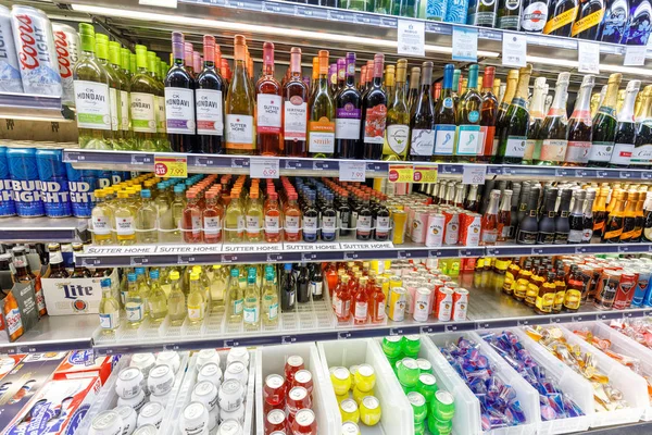 Las Vegas Nevada May 2018 Shelves Drinks Grocery Store Las — Stock Photo, Image