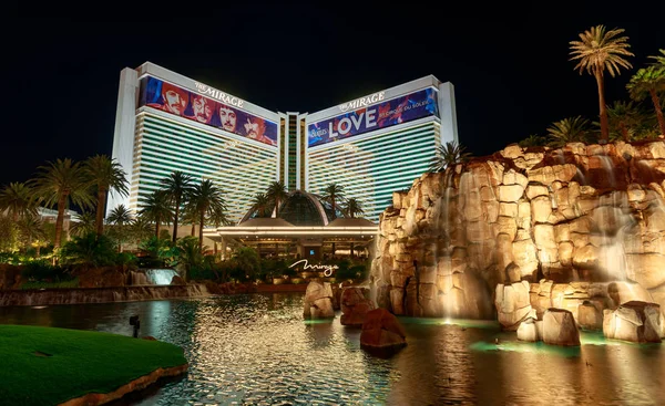 Las Vegas Nevada Maio 2018 Vista Noturna Hotel Cassino Mirage — Fotografia de Stock