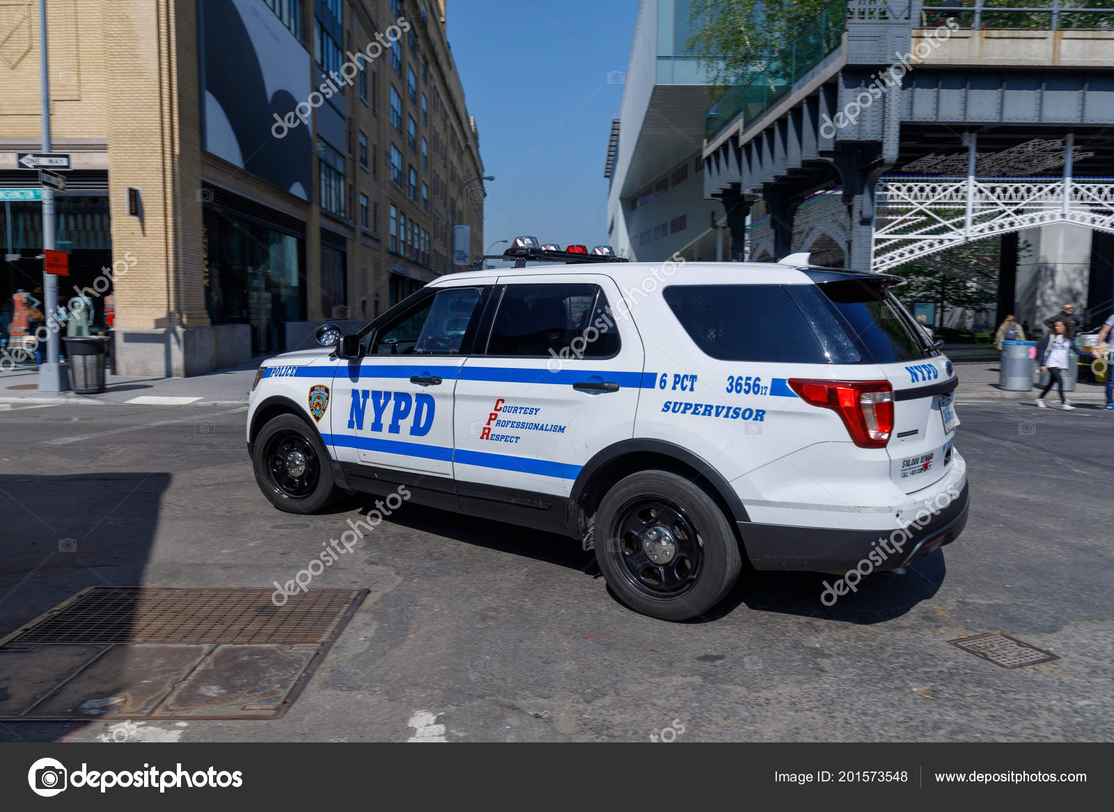 マンハッタン マンハッタン ニューヨーク市 18 ニューヨーク市警の警察車 1845 年に確立されたニューヨーク市警察部がアメリカ合衆国で最大の市警察です ストックエディトリアル用写真 C Artyooran Gmail Com マンハッタン マンハッタン ニューヨーク市 18 ニューヨーク市警の警察車 1845 年に確立されたニューヨーク市警察部がアメリカ合衆国で最大の市警察です ストックエディトリアル用写真 C Artyooran Gmail Com