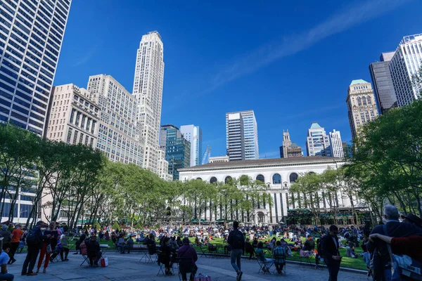 New York Verenigde Staten Mei 2018 Mensen Genieten Van Een — Stockfoto