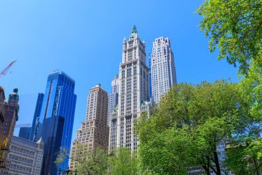 New York, ABD - 8 Mayıs 2018: Aşağı Manhattan, Nyc binalarda iş, ararken