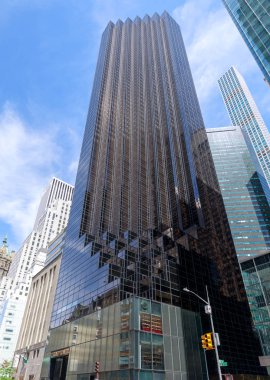 New York, ABD - 12 Mayıs 2018: Fifth Avenue, Nyc üzerinde Trump Tower