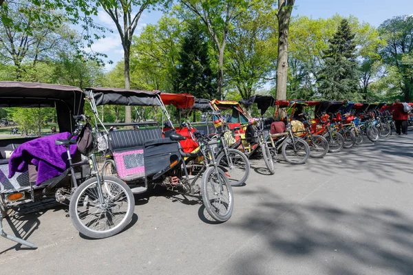 Nueva York Estados Unidos Mayo 2018 Carruaje Pedicab Central Park —  Fotos de Stock