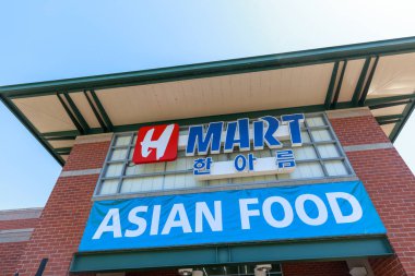 Portland, Oregon - May 14, 2018 : Exterior view of H Mart, Asian food, Korean Grocery Store clipart