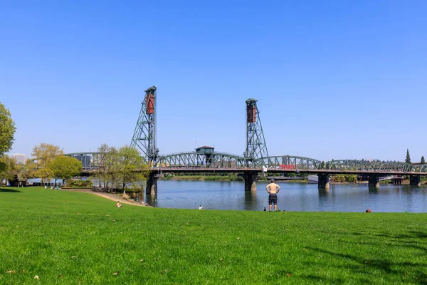 Portland Oregon Amerika Birleşik Devletleri Nisan 2018 Waterfront Park Hawthorne — Stok fotoğraf