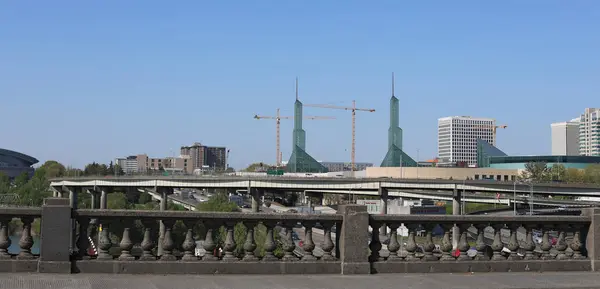 Portland Oregon Eua Abril 2018 Horizonte Portland Visto Burnside Bridge — Fotografia de Stock