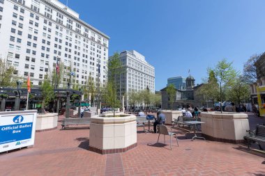 Portland, Oregon, Amerika Birleşik Devletleri - 26 Nisan 2018: İçinde Portalnd, Oregon Pioneer Adliye Meydanı