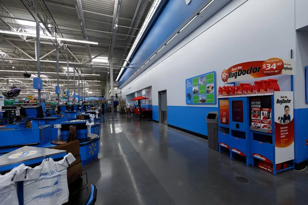 Portland Oregon Eua Abril 2018 Walmart Store Interior Uma Multinacional — Fotografia de Stock