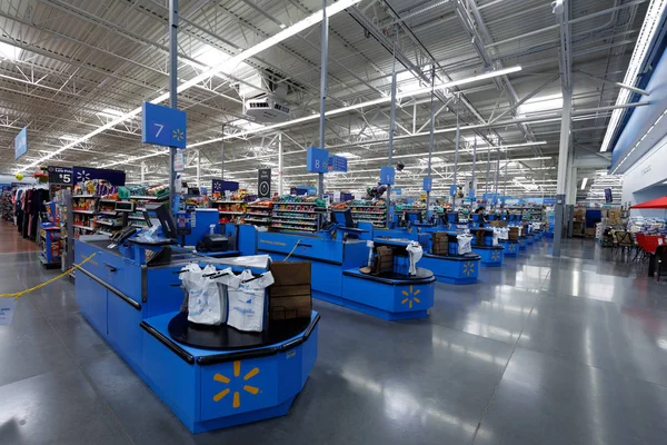 Portland Oregon Eua Abril 2018 Walmart Store Interior Uma Multinacional — Fotografia de Stock