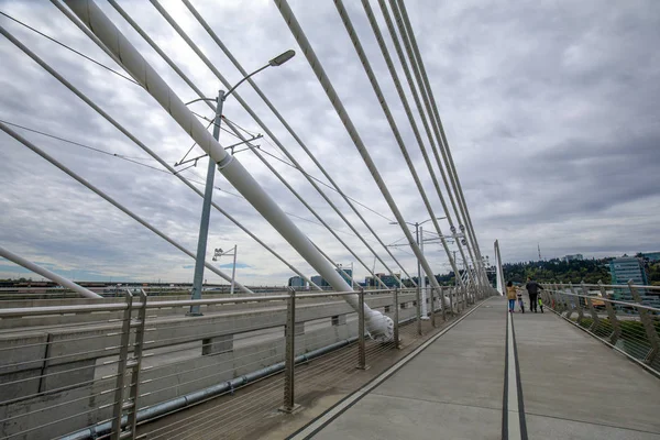 Portland Oregon Usa Kwietnia 2018 Dekoracje Tilikum Przejście Most Portland — Zdjęcie stockowe