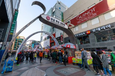 Nampo-dong, Jung-gu, Busan, Güney Kore - 24 Mart 2018: Busan Uluslararası Film Festivali (BIFF) kare