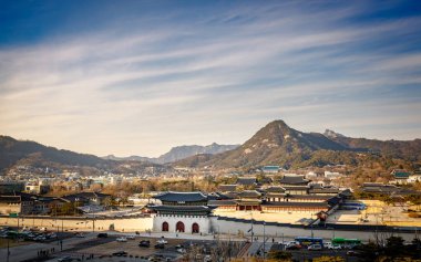 Gyeongbok Sarayı ve mavi ev Seoul City, Kore Cumhuriyeti Hava görünümünü