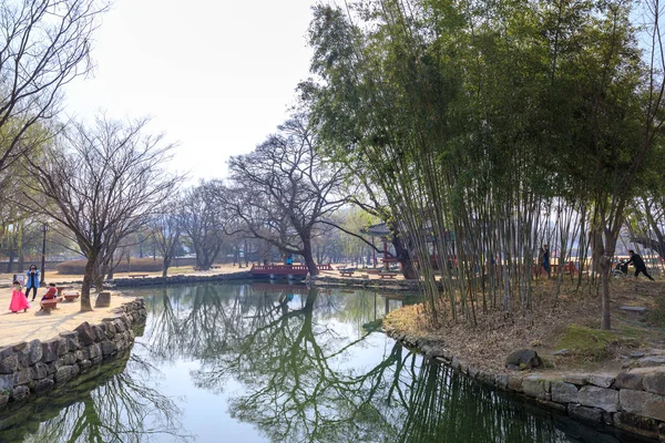 春の南原 南朝鮮 2018 伝統的な Gwanghalluwon パビリオン シーン — ストック写真