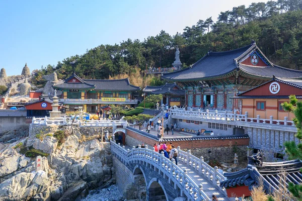 Pusan Jižní Korea Března 2018 Haedong Yonggungsa Pobřežní Chrám Pusan — Stock fotografie