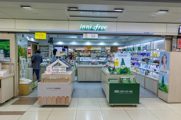 Incheon Νότια Κορέα Απριλίου 2018 Innisfree Κατάστημα Στο Εμπορικό Κέντρο — Φωτογραφία Αρχείου