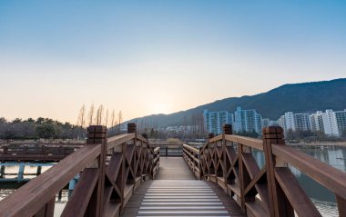 Gimhae Yeonji Parkı'nda kış