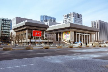 Seoul, Güney Kore - 3 Mart 2018: Sejong merkezi sahne sanatları, Seoul Korea. Bu Jung-gu, Seoul Gwanghwamun kapısı önünde yer almaktadır. 1978 yılında tamamlanmış ve Kore gösteri sanatları merkezi olarak hizmet vermektedir.