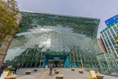 Seoul, Güney Kore - 6 Mart 2018: cephe bina Seul Büyükşehir Hükümet Belediye Binası