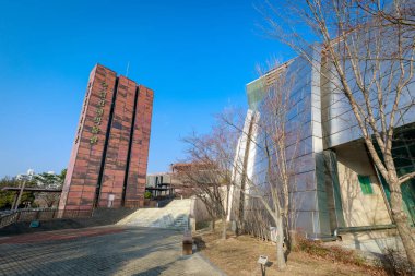 Gimhae, Güney Kore - 10 Mart 2018: Landmark tabela Gimhae Ulusal Müzesi