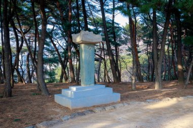 Gimhae, Güney Kore - 10 Mart 2018: Garak antik mirası Gimhae Ulusal Müzesi arka yüzüne