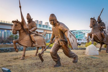 Antik Garak miras Gimhae, Güney Gyeongsang Eyaleti de yol heykeli Gimhae, Güney Kore - 10 Mart 2018: