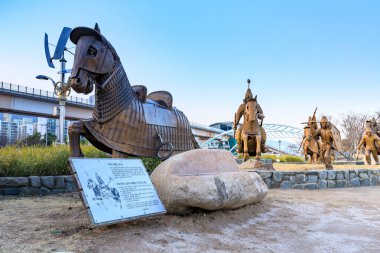 Antik Garak miras Gimhae, Güney Gyeongsang Eyaleti de yol heykeli Gimhae, Güney Kore - 10 Mart 2018: