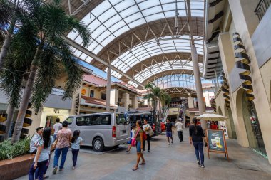 Manila, Filipinler - 24 Şubat 2018: Bina Alabang şehir merkezi Manila City