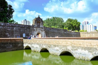 Manila, Filipinler - 17 Şubat 2018: Fort Santiago, Intramuros district, Manila, Filipinler. Fort Santiago ilk yeni kurulan şehir Manila için İspanyol fatihi tarafından inşa edilmiş bir kale..