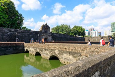 Manila, Filipinler - 17 Şubat 2018: Fort Santiago, Intramuros district, Manila, Filipinler. Fort Santiago ilk yeni kurulan şehir Manila için İspanyol fatihi tarafından inşa edilmiş bir kale..