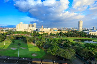 Manila, Filipinler - 4 Şubat 2018: Filipinler Manila şehir manzarası. Ermita ve Paco bölgelerinden Intramuros gördüm.