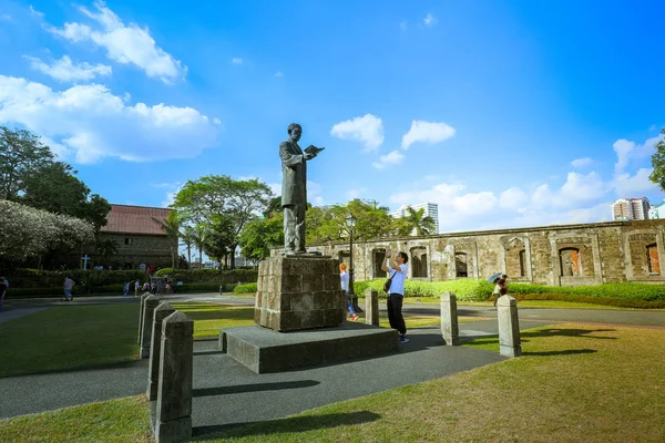 Manila, Filipinler - 17 Şubat 2018: Ali rıza heykele Fort Santiago, Intramuros bölgesi, Manila şehir