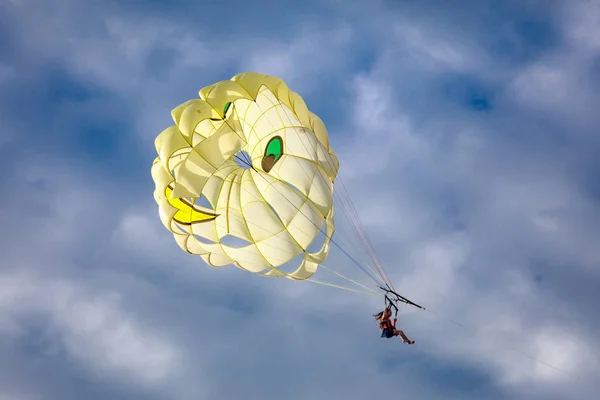 Boracay Philippines November 2017 Unidentified Tourist Doing Parachute Sailing Recreational — Stock Photo, Image