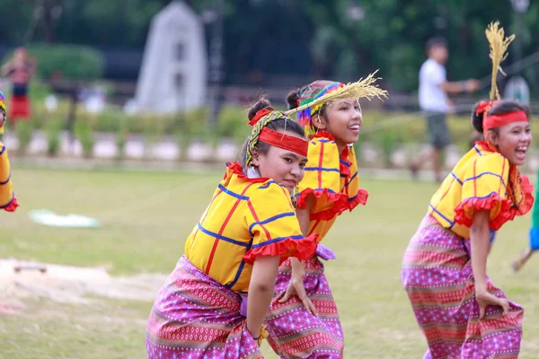 Manila Philippines Feb 2018 Student Dancer Wearing Philippines Traditional Costume — Stock Photo, Image