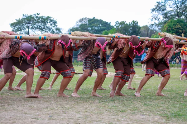 Manila Filipinas Fevereiro 2018 Dançarina Estudante Vestindo Trajes Tradicionais Das — Fotografia de Stock