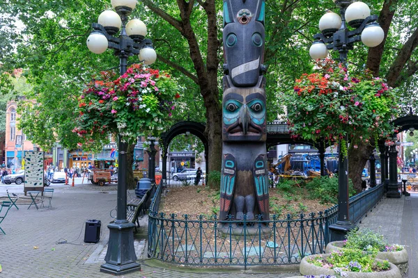 Seattle Washington Haziran 2018 Yüz Tlingit Totem Direği Seattle Pioneer — Stok fotoğraf