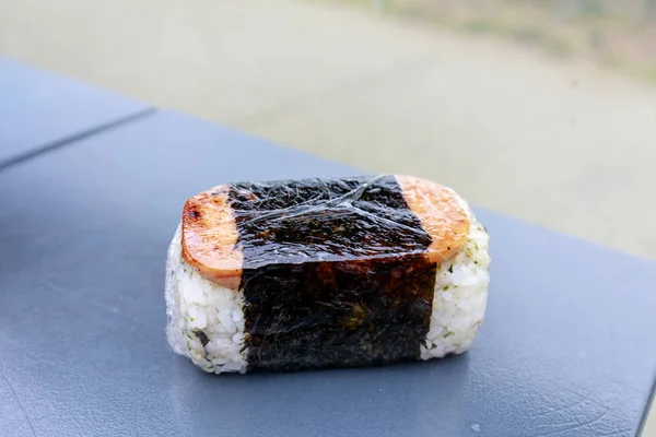 Dania Kuchni Hawajskiej Spam Ryżu Fusion Sushi Japoński Onigiri — Zdjęcie stockowe