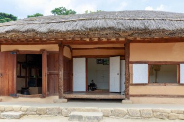 Gimhae, Güney Kore - 12 Temmuz 2018: Bongha köyü sahne, Kore 16 Cumhurbaşkanı Roh Moo-hyun Gimhae, Gyeongsang il içinde Doğum yeri