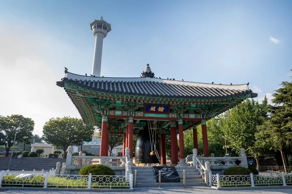 Pusan Korea Sierpień 2018 Busan Tower Pawilonu Yongdusan Park Mieście — Zdjęcie stockowe