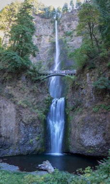 Columbia River Gorge yakınındaki Portland Oregon Multnomah Falls