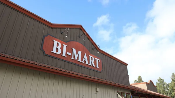 Bend Oregon Oct 2018 Mart Convenience Store Bend Oregon United — Stock Photo, Image