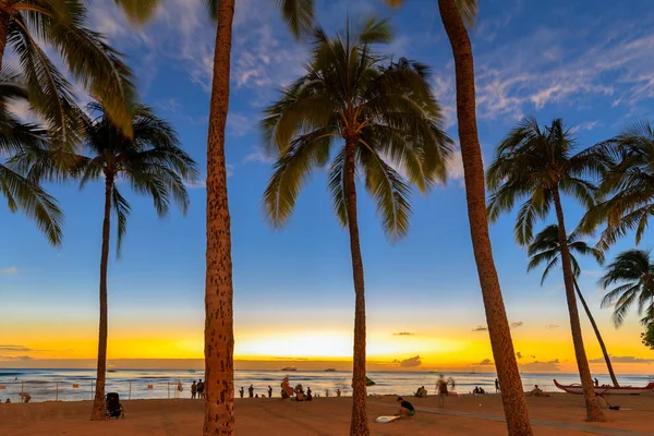 Berühmter Waikiki Beach Ahu Hawaii Image — Stockfoto