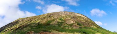 Kualoa mountain range panoramic view, famous filming location on Oahu island, Hawaii - Image clipart