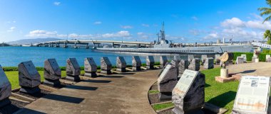 Oahu, Hawaii - 25 Aralık 2018: Pearl Harbor tarihi eserleri, Honolulu görünümü