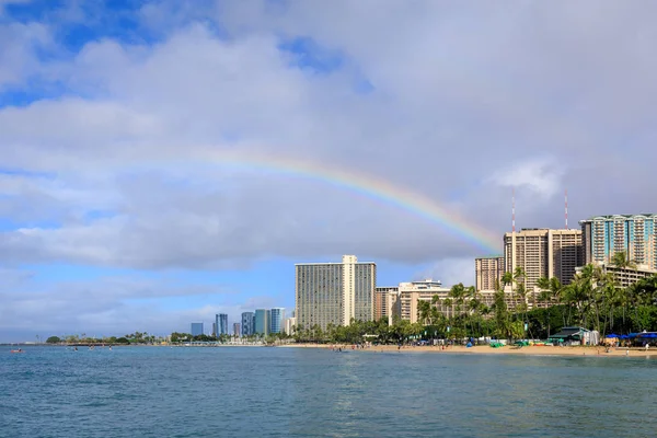 Honolulu Hawaii Dec 2018 View Kahanamoku Beach Hotels Building Rainbow — Stock Photo, Image