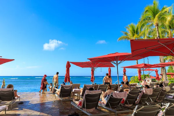 쉐라톤 와이키키 와이키키 비치에서 해변가 호텔의 호놀룰루 하와이 2018 — 스톡 사진