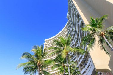 Honolulu, Hawaii - 25 Aralık 2018: Sheraton Waikiki, Waikiki Beach Beachfront hotel görünümünü