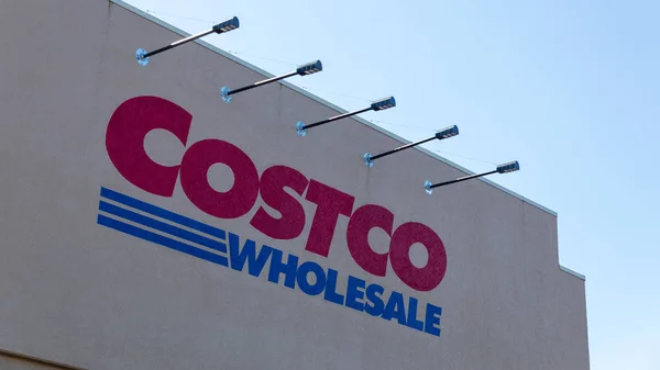 Costco Wholesale, Southwest Dartmouth Street, Tigard, OR — Stock Photo, Image